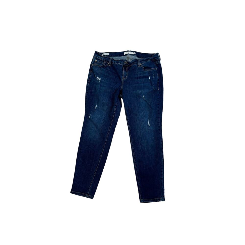 TORRID boyfriend jeans Stretch Distressed & First At Fit comfort Womens 16